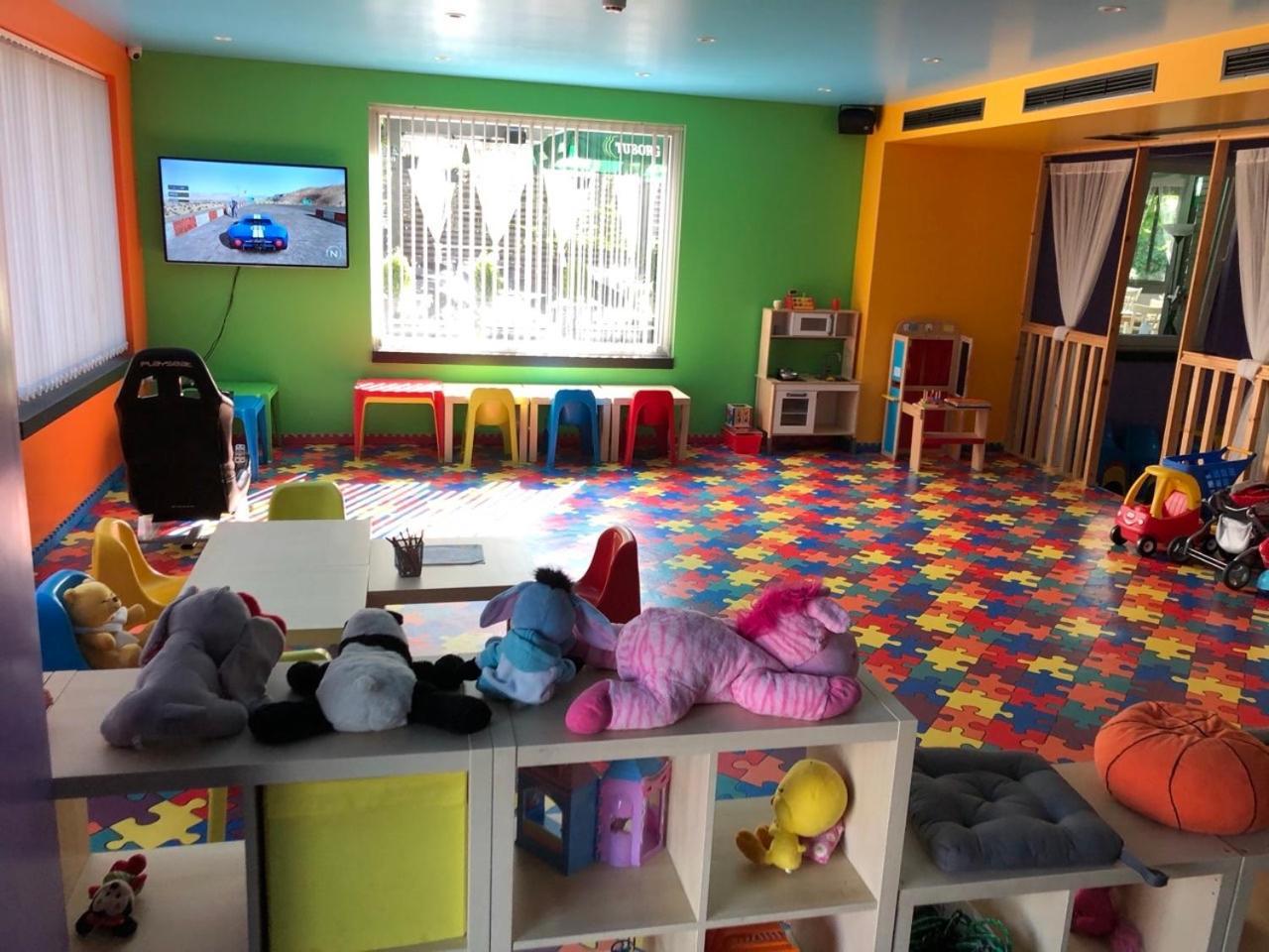 All Seasons Residence Design Hotel - Free Parking София Экстерьер фото